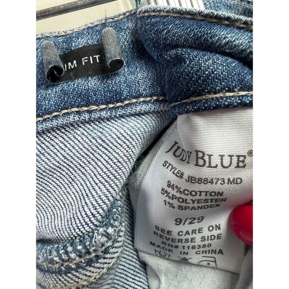 Judy Blue Maryville High Rise Fray Slim Fit Jeans Straight Tapered Ankle 9/29 - Picture 4 of 16